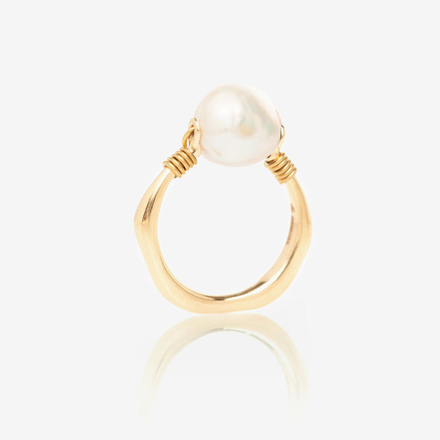 bague en plaqué or et perle d'eau douce , inspiration bijou antique 
